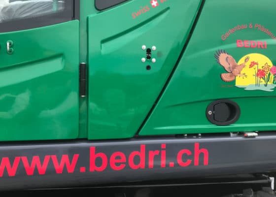 Fahrzeug_Beschriftung_10-560x560 Fahrzeugbeschriftung
