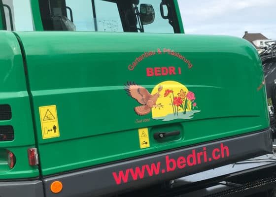 Fahrzeug_Beschriftung_11-560x560 Fahrzeugbeschriftung