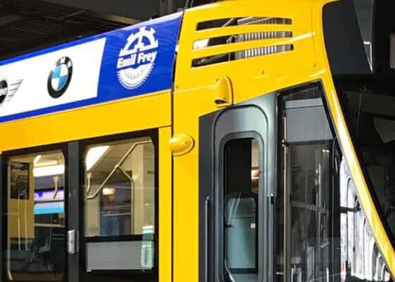 Fahrzeug_Beschriftung_13-560x560 Fahrzeugbeschriftung