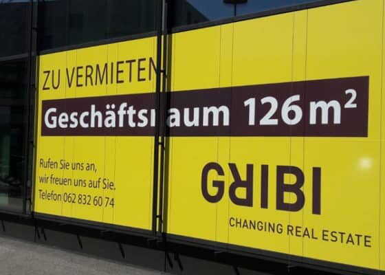 Schaufenster_Beschriftung_01-560x560 Beschriftungen