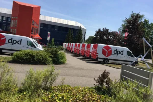 11012643_927534113960309_6559438190432319425_n Fahrzeugbeschriftung