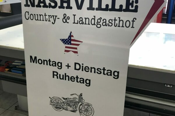 IMG_3336 Beschilderungen Wegweiser