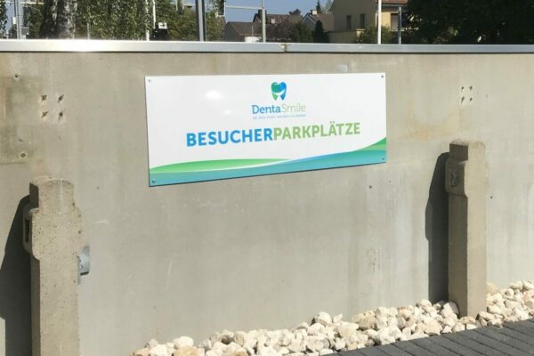 IMG_3545 Beschilderungen Parkplatzbeschilderung
